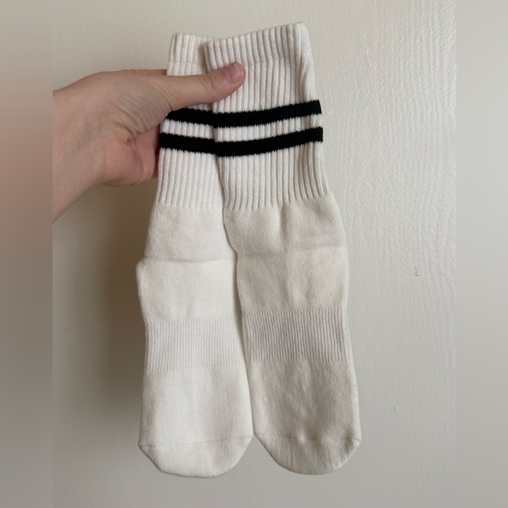 White Pilates / Yoga Grip Non-Slip Socks - Picture 2 of 2